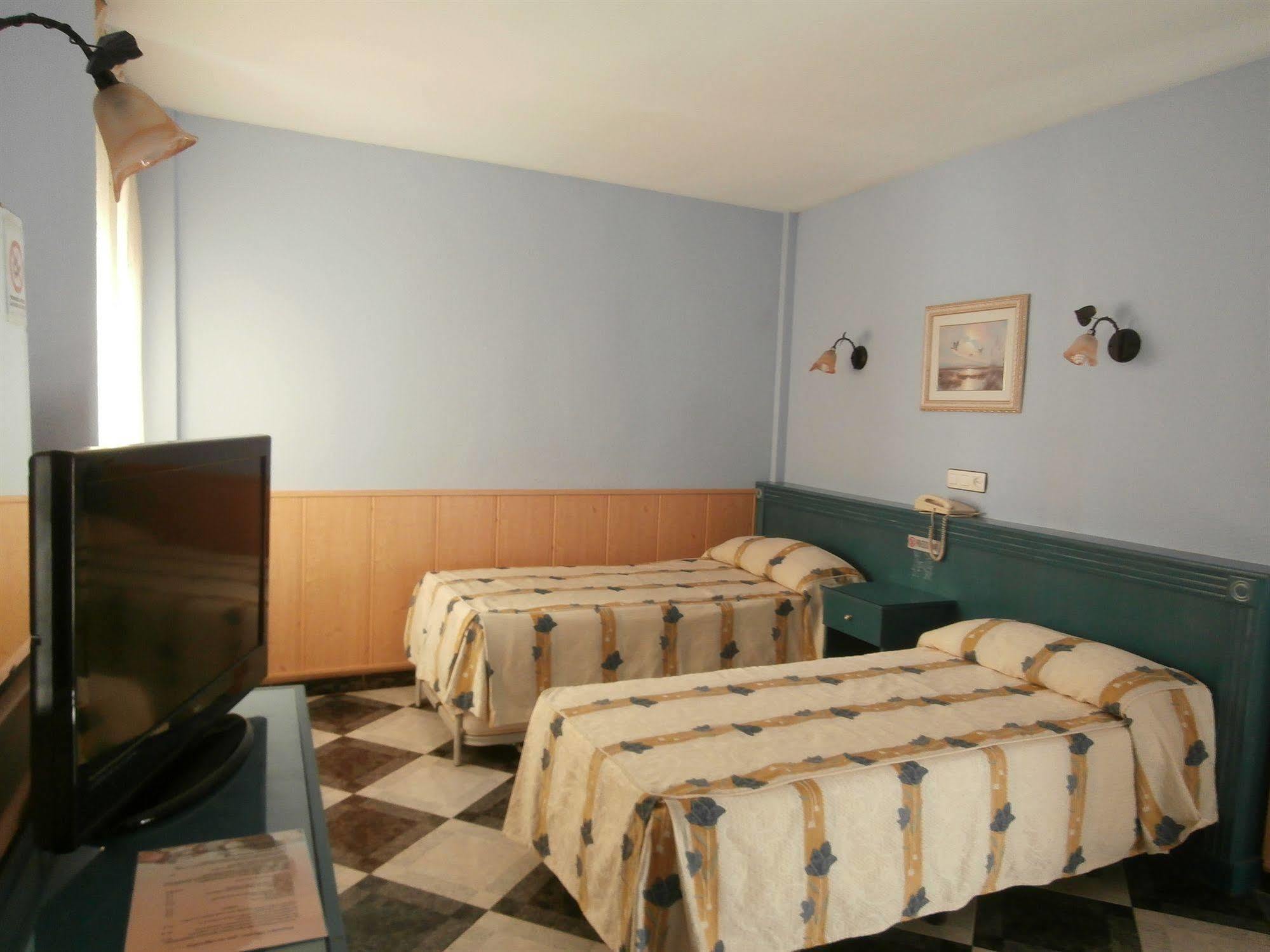 Hotel Agur Fuengirola Buitenkant foto